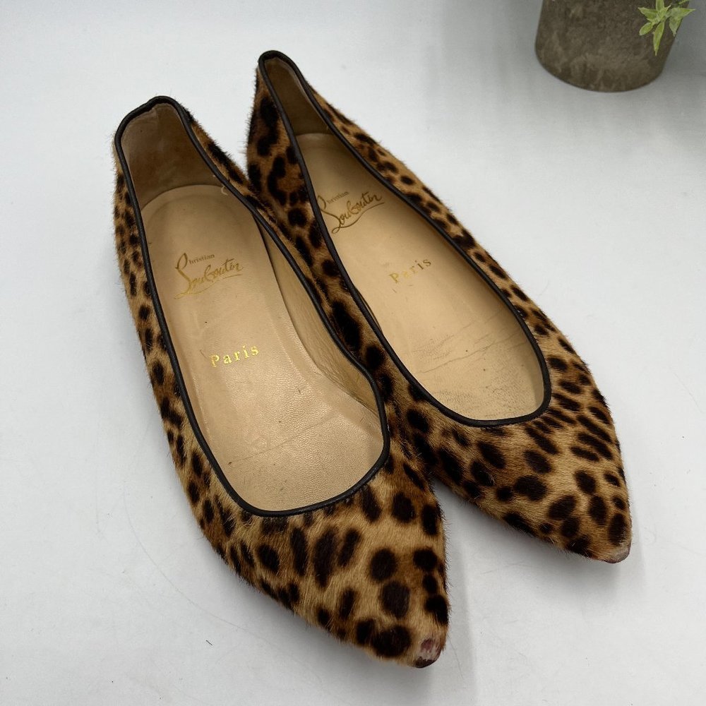 Christian Louboutin "Pigalle
Flat" Pony Leopard Print Calf Hair ballet Sz 38/8US